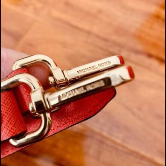 Michael Kors Tote in Mint Condition - Picture 3 of 7